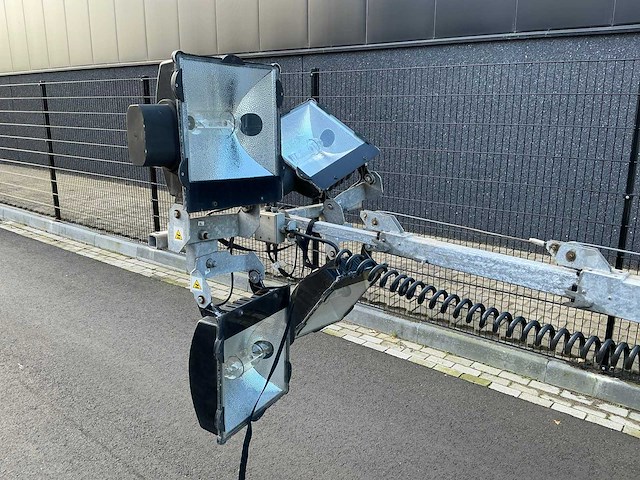 Doosan lt6ka mobiele lichtmastkar - afbeelding 4 van  19