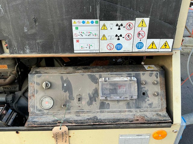 Doosan lt6ka mobiele lichtmastkar - afbeelding 13 van  22