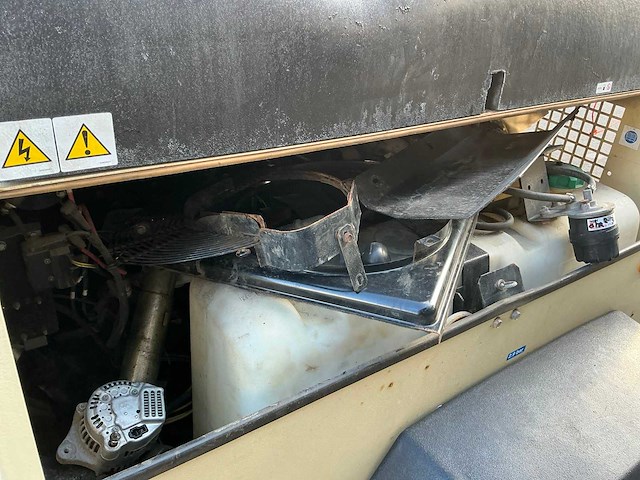 Doosan lt6ka mobiele lichtmastkar - afbeelding 15 van  22