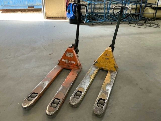 Doosan + totallifter hand hydraulische palletwagen (2x) - afbeelding 4 van  4