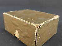 Doosje met houten "heksenrunen" (witch runes), vaak gebruikt voor waarzeggerij en spirituele connectie. - afbeelding 4 van  4