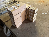 Doosjes schroeven - schroeven (18x) - afbeelding 1 van  2