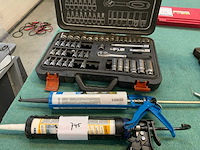 Doppenset met 2x kitspuit - afbeelding 1 van  3