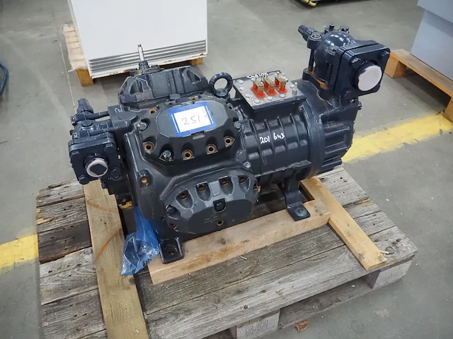 Dorin - afbeelding 1 van  7