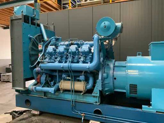 Dorman 8qt diesel stroomgenerator 400kva - afbeelding 7 van  14