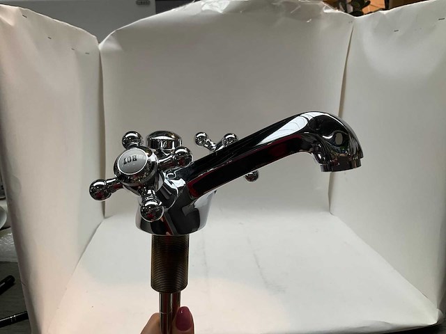 Dornbracht madison nostalgische wastafelkraan - afbeelding 2 van  7