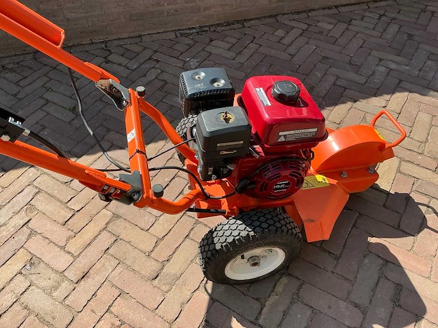 Dosko 200-6h mobiele stonken / stobbe frees - afbeelding 15 van  15