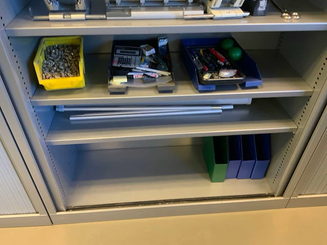 Dossierkast met kantoorgerei - afbeelding 6 van  9