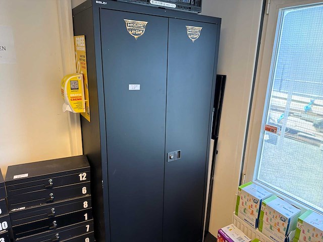 Dossierkast (roldeuren gaan stroef) (4x) - afbeelding 1 van  7