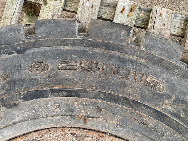 Double coin - band 8.25 r15 - afbeelding 2 van  4