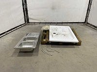 Douche bak en aanrecht - afbeelding 1 van  7