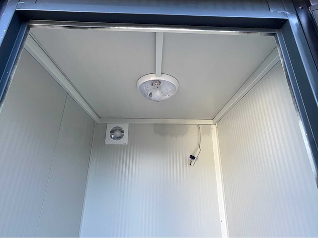 Douche en toilet unit - afbeelding 9 van  11