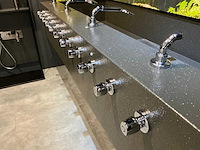 Douche presentatiewand met wasbak - afbeelding 3 van  6