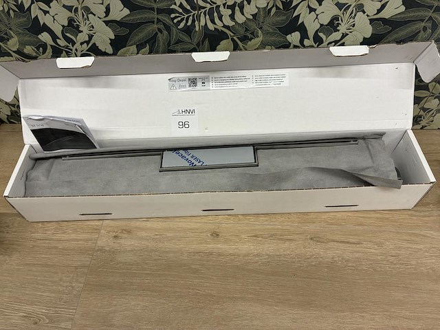 Douchegoot easydrain m-line wanduitvoering. 800 mm. - afbeelding 1 van  3