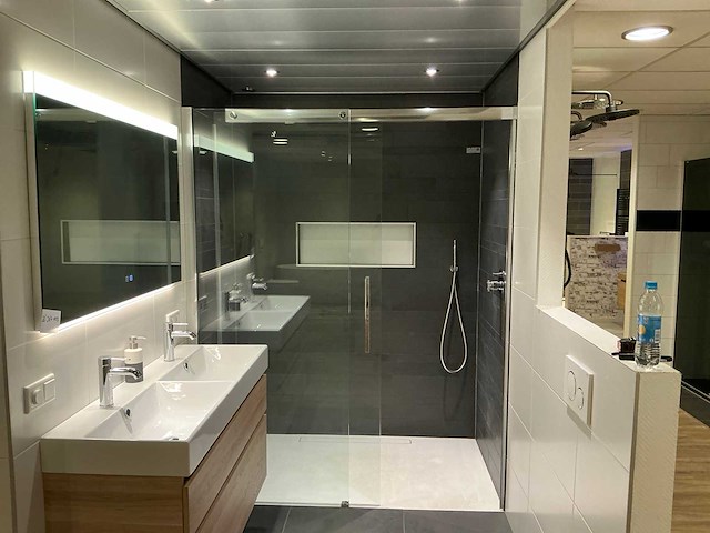 Douchewand met schuifdeur 170 cm - afbeelding 2 van  10