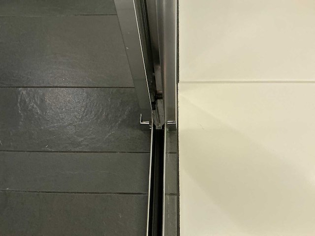 Douchewand met schuifdeur 170 cm - afbeelding 10 van  10