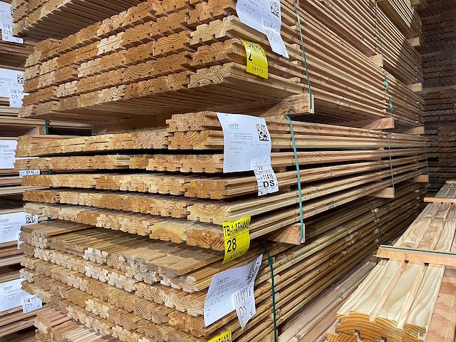 Douglas - design- triple- deens profiel - 3000x142x22mm (84x) - afbeelding 4 van  4