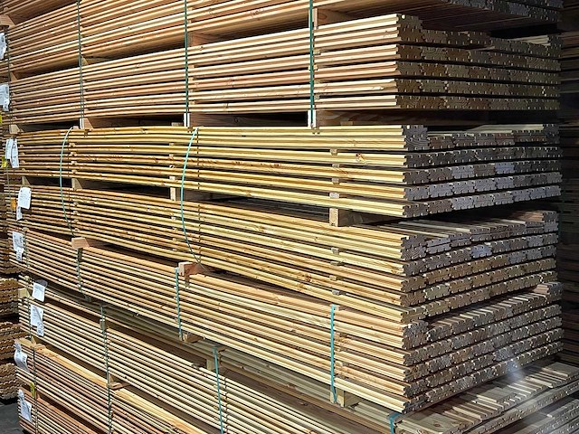 Douglas - design- triple- deens profiel - 4000x142x22mm (84x) - afbeelding 4 van  4