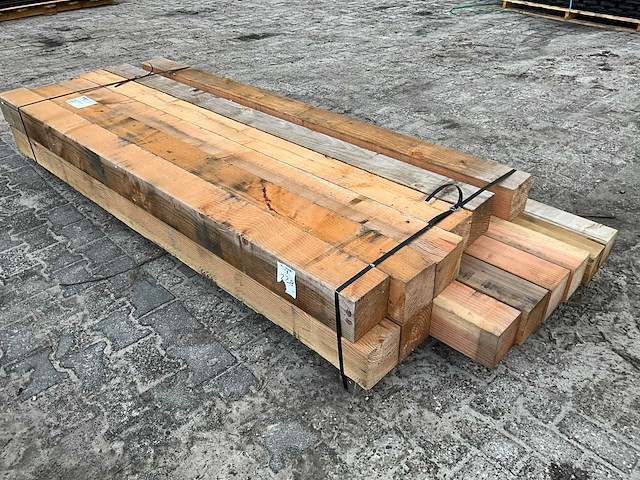 Douglas balk 15x15 cm (12x) - afbeelding 1 van  6