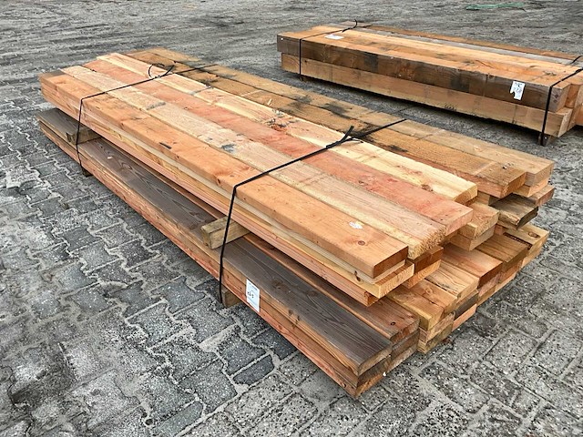 Douglas balk 5x16x300 cm (45x) - afbeelding 1 van  5