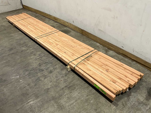 Douglas balk geschaafd - 400x7x4,5 cm (14x) - afbeelding 1 van  7