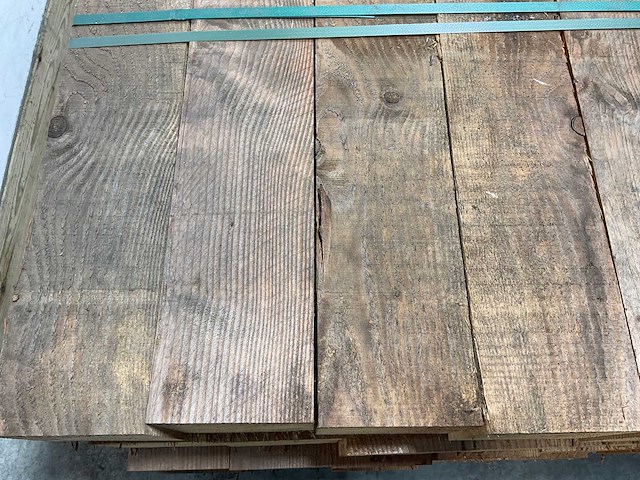 Douglas balk vers gezaagd ruw - 300x15x15 cm (16x) - afbeelding 5 van  9