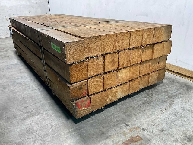 Douglas balk vers gezaagd ruw - 300x15x15 cm (16x) - afbeelding 6 van  9