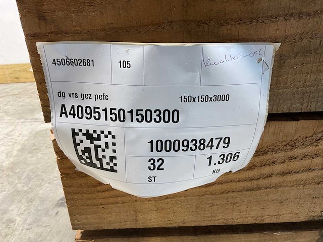 Douglas balk vers gezaagd ruw - 300x15x15 cm (16x) - afbeelding 9 van  9