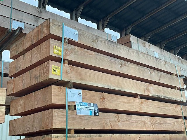 Douglas balken fijnbezaagd 3000x200x200mm (5x) - afbeelding 4 van  4