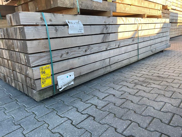 Douglas balken fijnbezaagd 4000x100x100mm (36x) - afbeelding 4 van  4