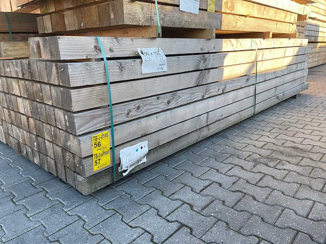 Douglas balken fijnbezaagd 4000x100x100mm (36x) - afbeelding 4 van  4