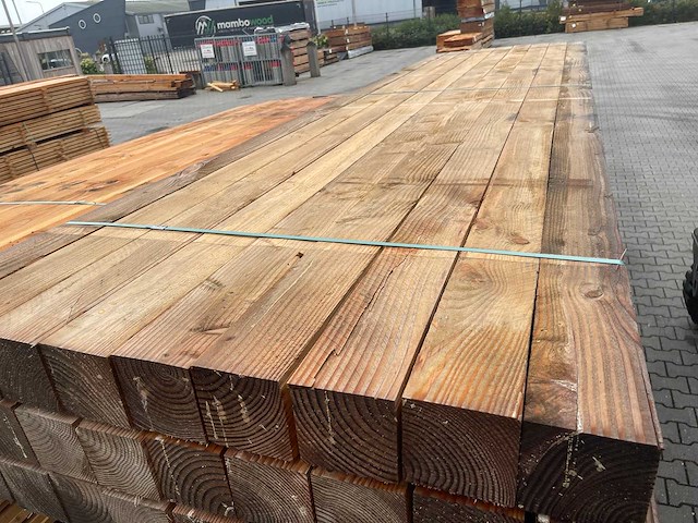 Douglas balken fijnbezaagd 4000x120x120mm (27x) - afbeelding 1 van  2