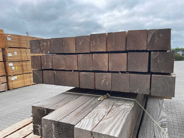 Douglas balken fijnbezaagd 4000x120x120mm (27x) - afbeelding 3 van  3