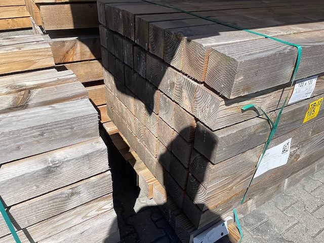 Douglas balken fijnbezaagd 4000x120x120mm (54x) - afbeelding 3 van  3