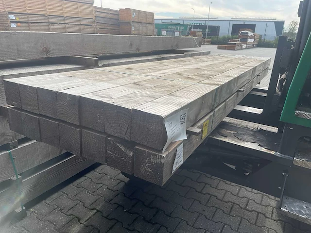 Douglas balken fijnbezaagd 4000x140x140mm (14x) - afbeelding 2 van  3