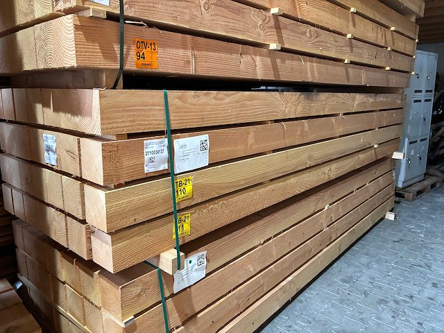 Douglas balken fijnbezaagd 4000x150x150mm (14x) - afbeelding 4 van  4