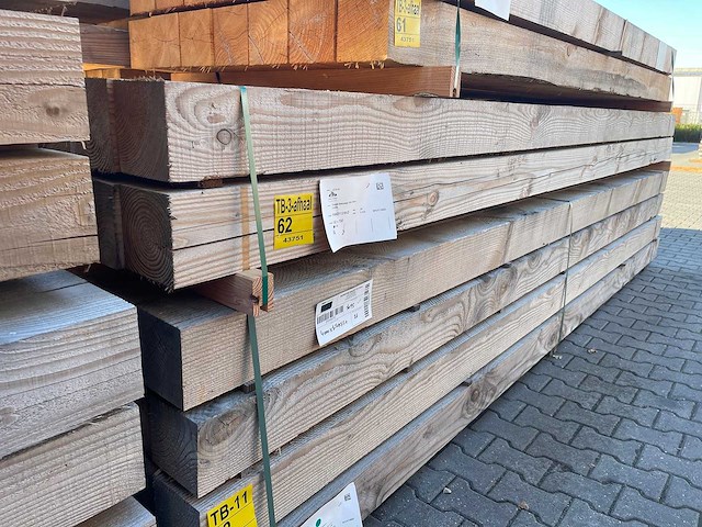 Douglas balken fijnbezaagd 4000x150x150mm (14x) - afbeelding 4 van  4