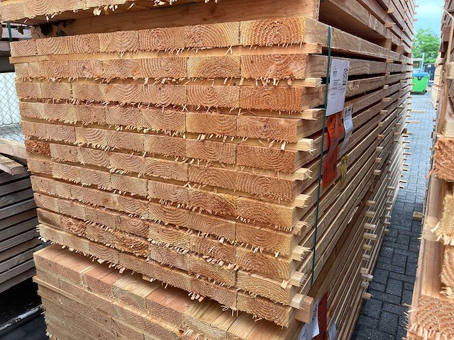 Douglas balken fijnbezaagd 4000x150x50mm (77x) - afbeelding 2 van  2