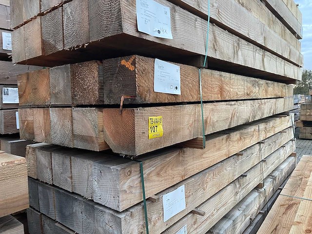 Douglas balken fijnbezaagd 4000x200x200mm (10x) - afbeelding 4 van  4