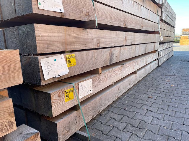 Douglas balken fijnbezaagd 4000x200x200mm (10x) - afbeelding 4 van  4