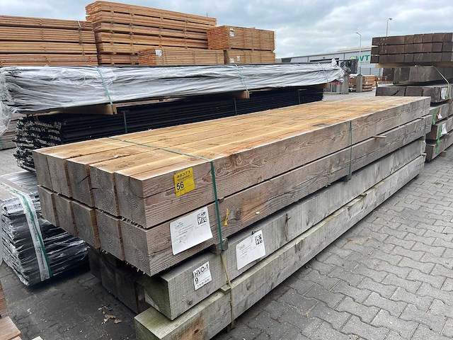 Douglas balken fijnbezaagd 4000x200x200mm (10x) - afbeelding 2 van  3