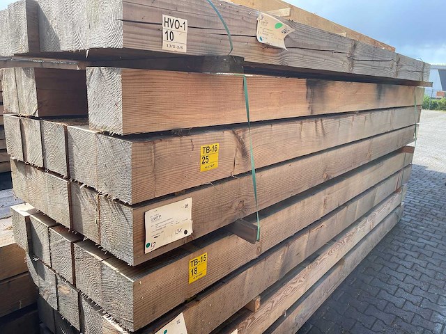 Douglas balken fijnbezaagd 4000x200x200mm (13x) - afbeelding 4 van  4