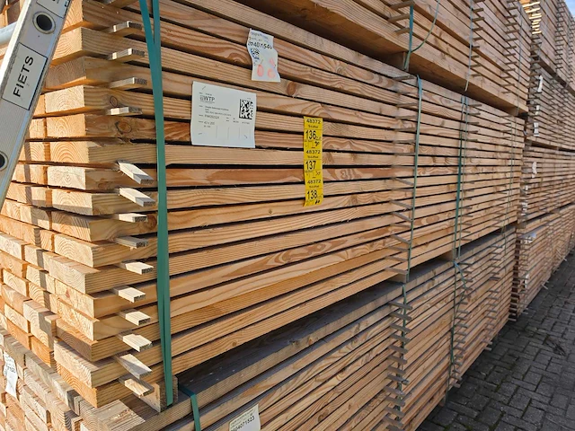 Douglas balken fijnbezaagd 4000x200x43mm (30x) - afbeelding 4 van  4