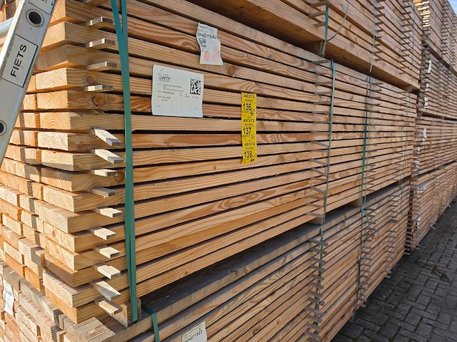 Douglas balken fijnbezaagd 4000x200x43mm (30x) - afbeelding 4 van  4