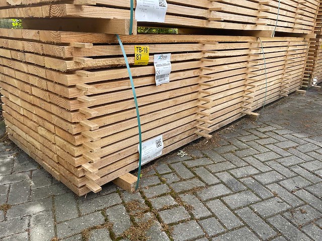 Douglas balken fijnbezaagd 4000x200x43mm (70x) - afbeelding 4 van  4