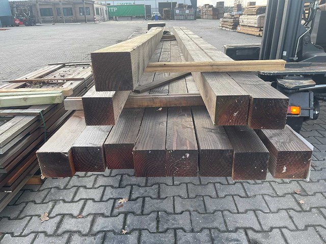 Douglas balken fijnbezaagd 5000x120x120mm (12x) - afbeelding 3 van  3