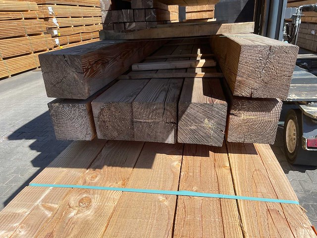 Douglas balken fijnbezaagd 5000x190x190mm (7x) - afbeelding 3 van  3