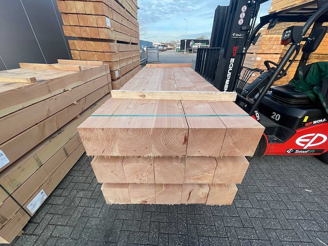 Douglas balken fijnbezaagd 5000x200x200mm (10x) - afbeelding 1 van  4