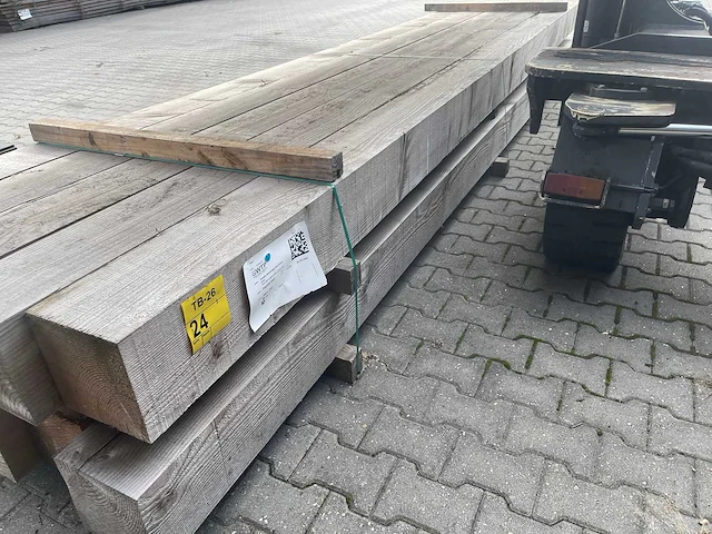 Douglas balken fijnbezaagd 5000x200x200mm (10x) - afbeelding 2 van  3