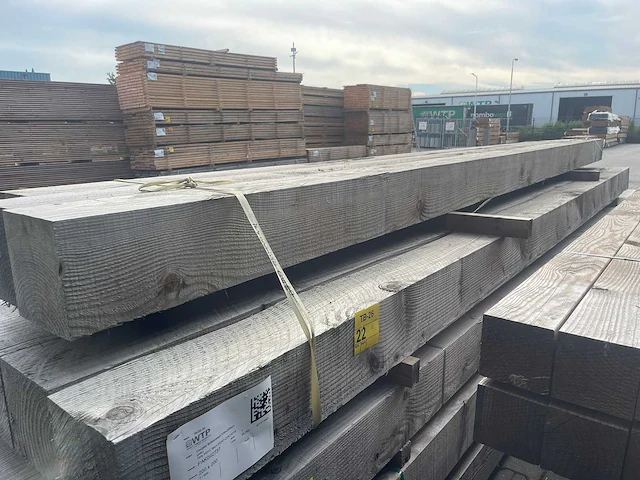 Douglas balken fijnbezaagd 5000x200x200mm (7x) - afbeelding 2 van  3